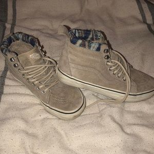 vans high top sneakers